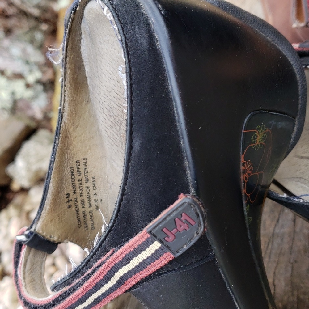 2 Pair J41 Leather Shoes Labeled Size 8.5 Runs Small - Picture 6 of 10